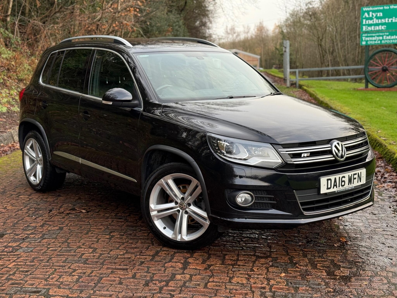 Used Volkswagen Tiguan 2016 for sale - 76824112: Photo 8