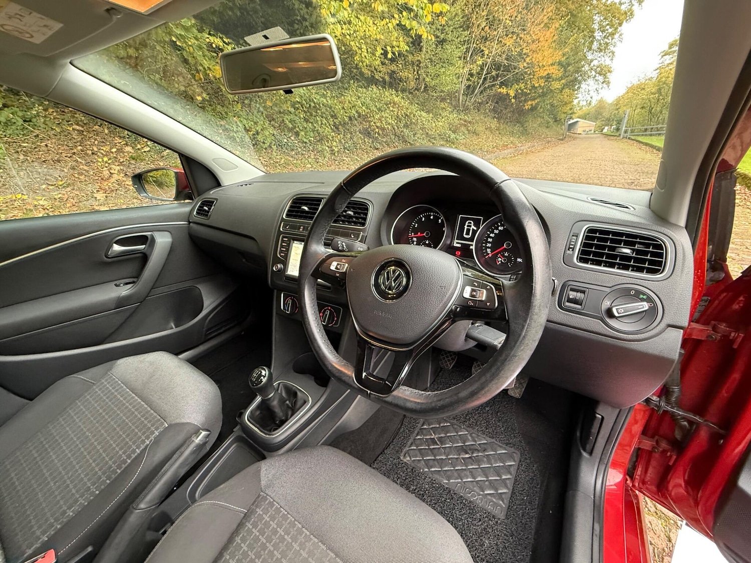 Used Volkswagen Polo for sale - 76996402: Photo 21