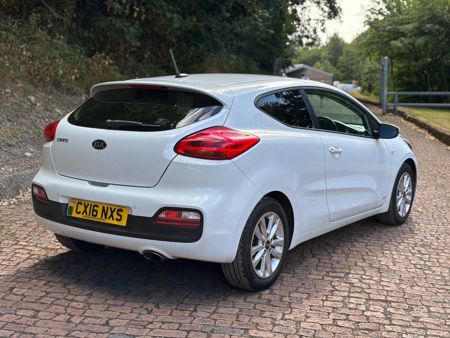 Used Kia Pro Ceed 2016 for sale - 76585139: Photo 12