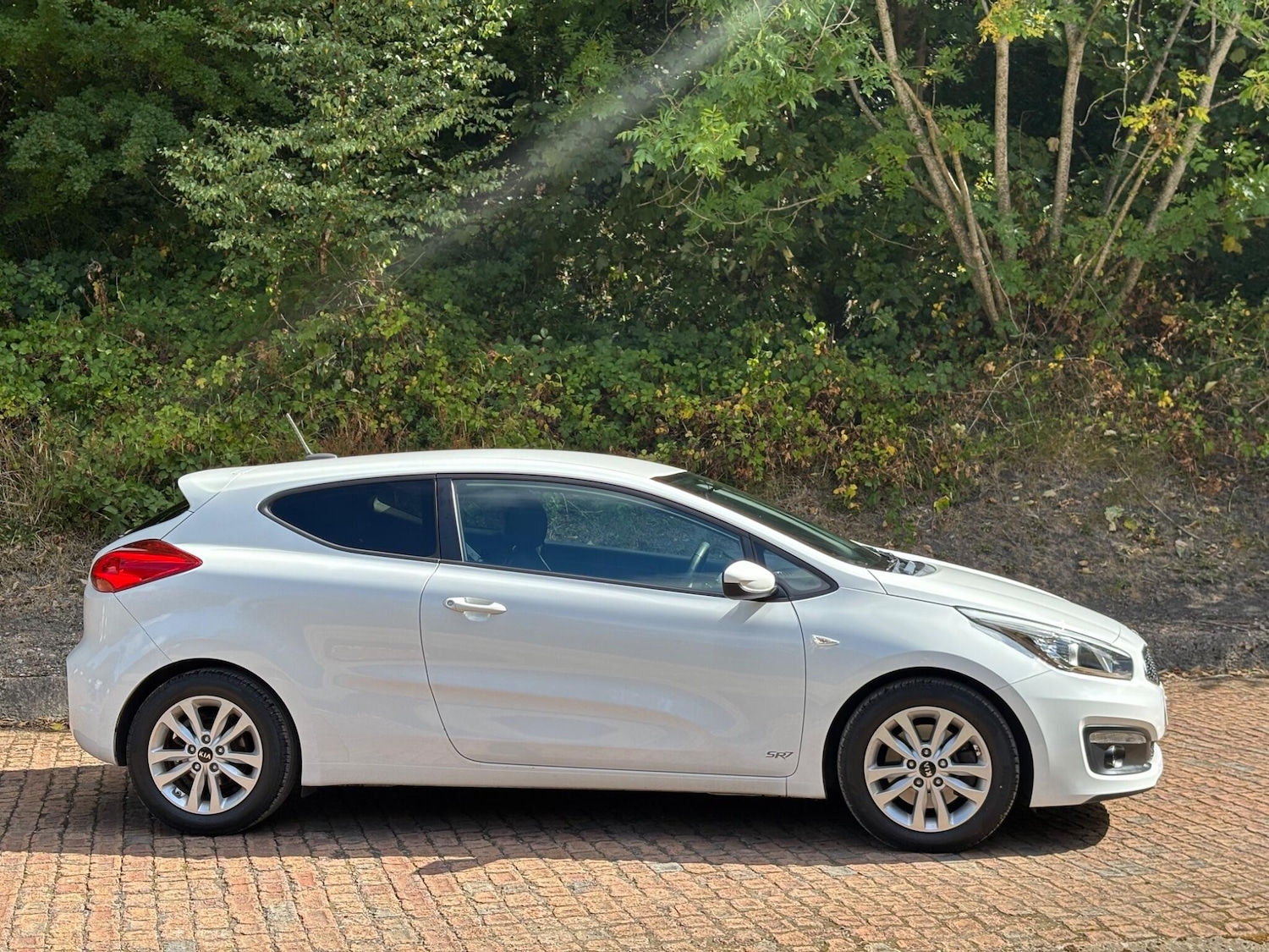 Used Kia Pro Ceed 2016 for sale - 76585139: Photo 14