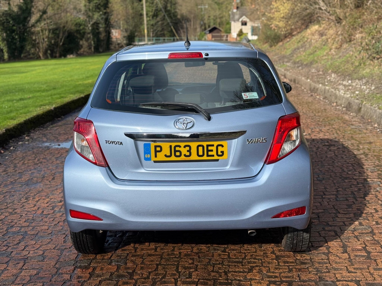 Used Toyota Yaris 2013 for sale - 77633705: Photo 12