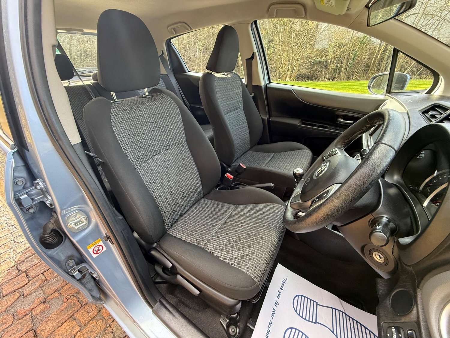 Used Toyota Yaris 2013 for sale - 77633705: Photo 19