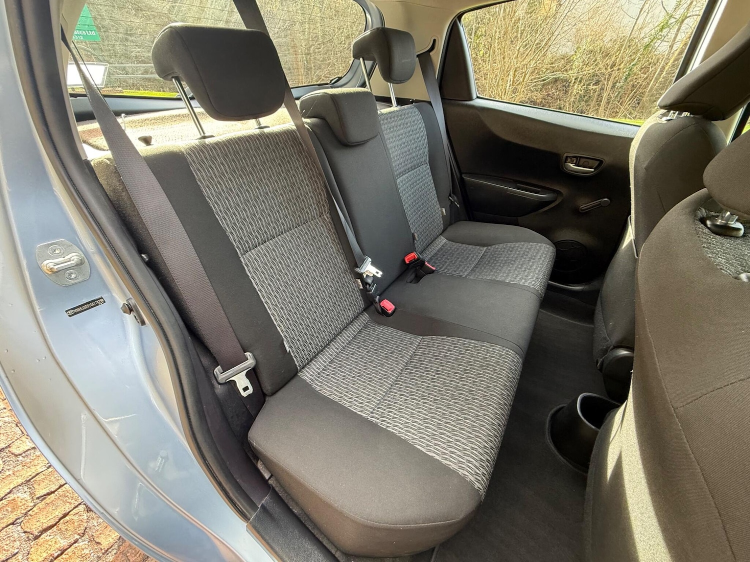 Used Toyota Yaris 2013 for sale - 77633705: Photo 21