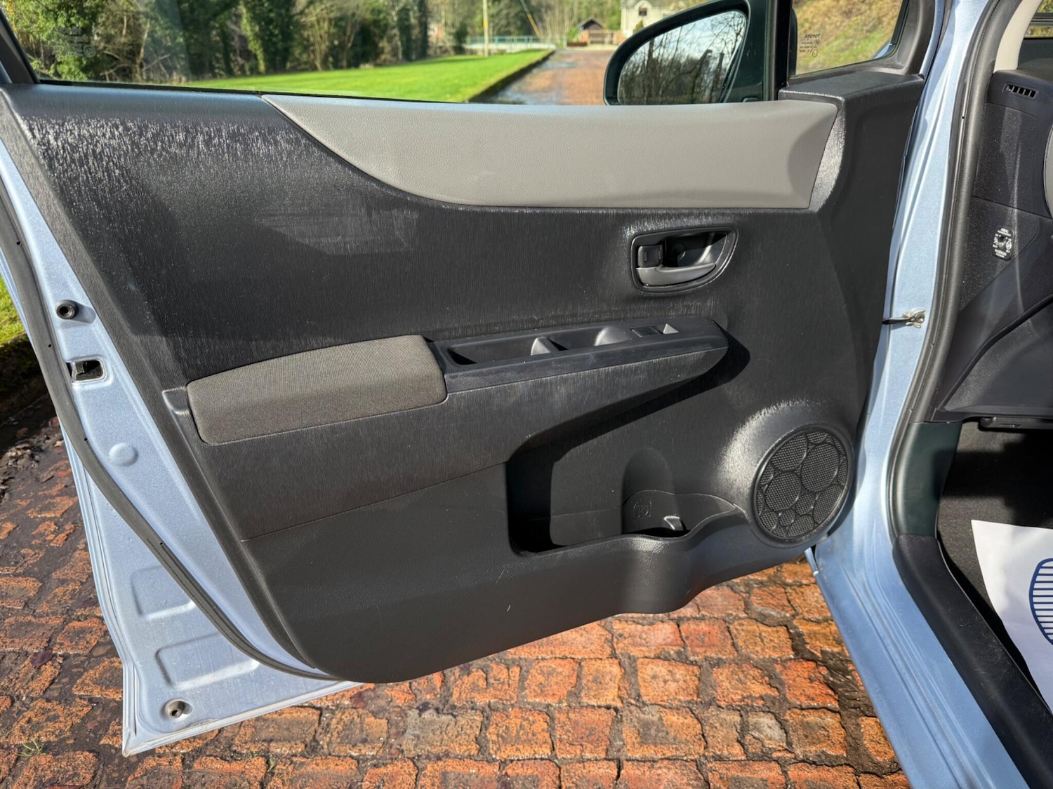 Used Toyota Yaris 2013 for sale - 77633705: Photo 24