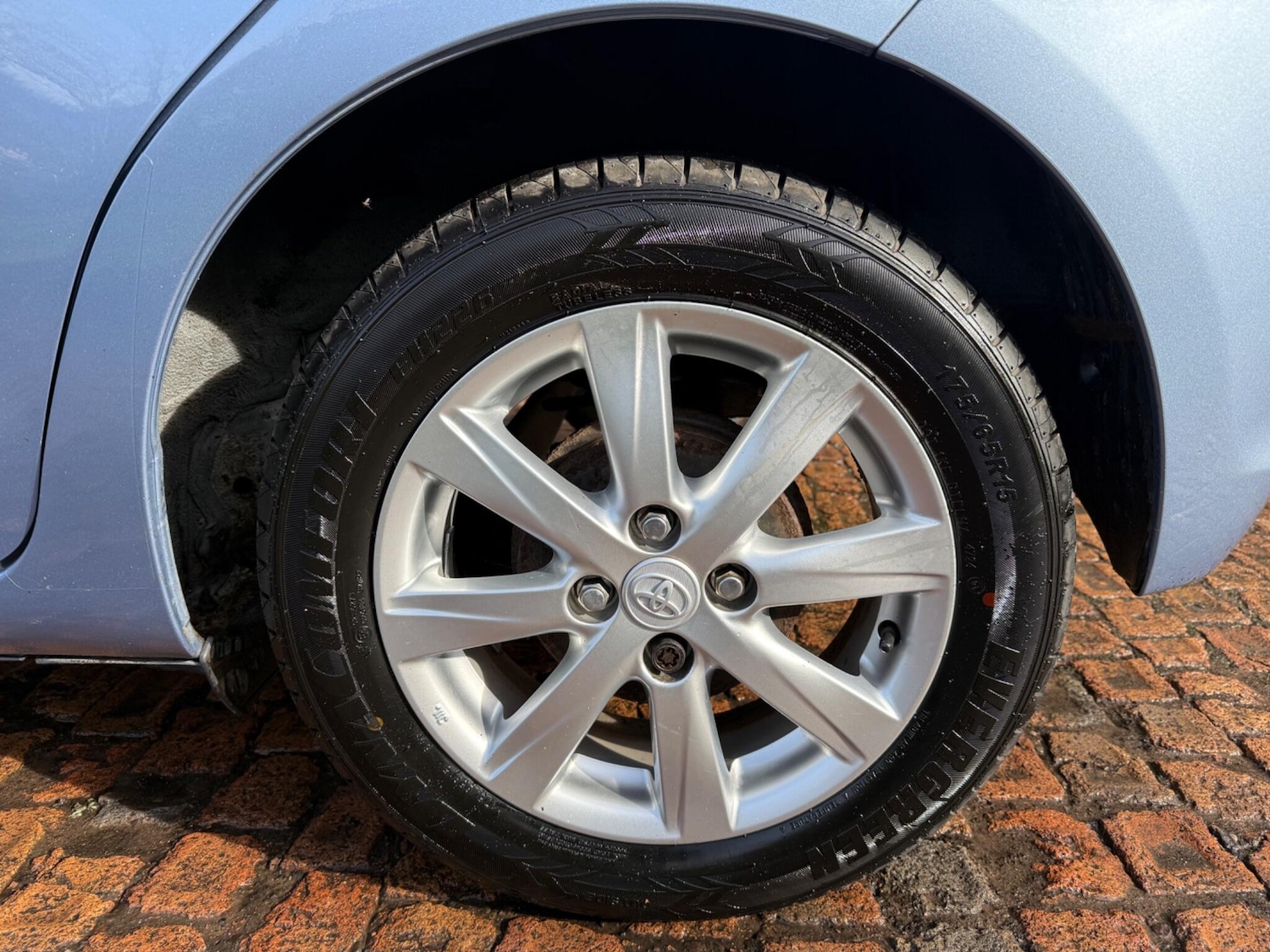 Used Toyota Yaris 2013 for sale - 77633705: Photo 31