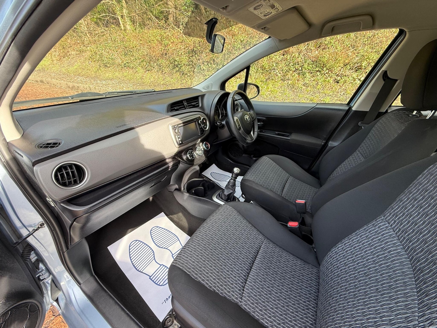 Used Toyota Yaris 2013 for sale - 77633705: Photo 35