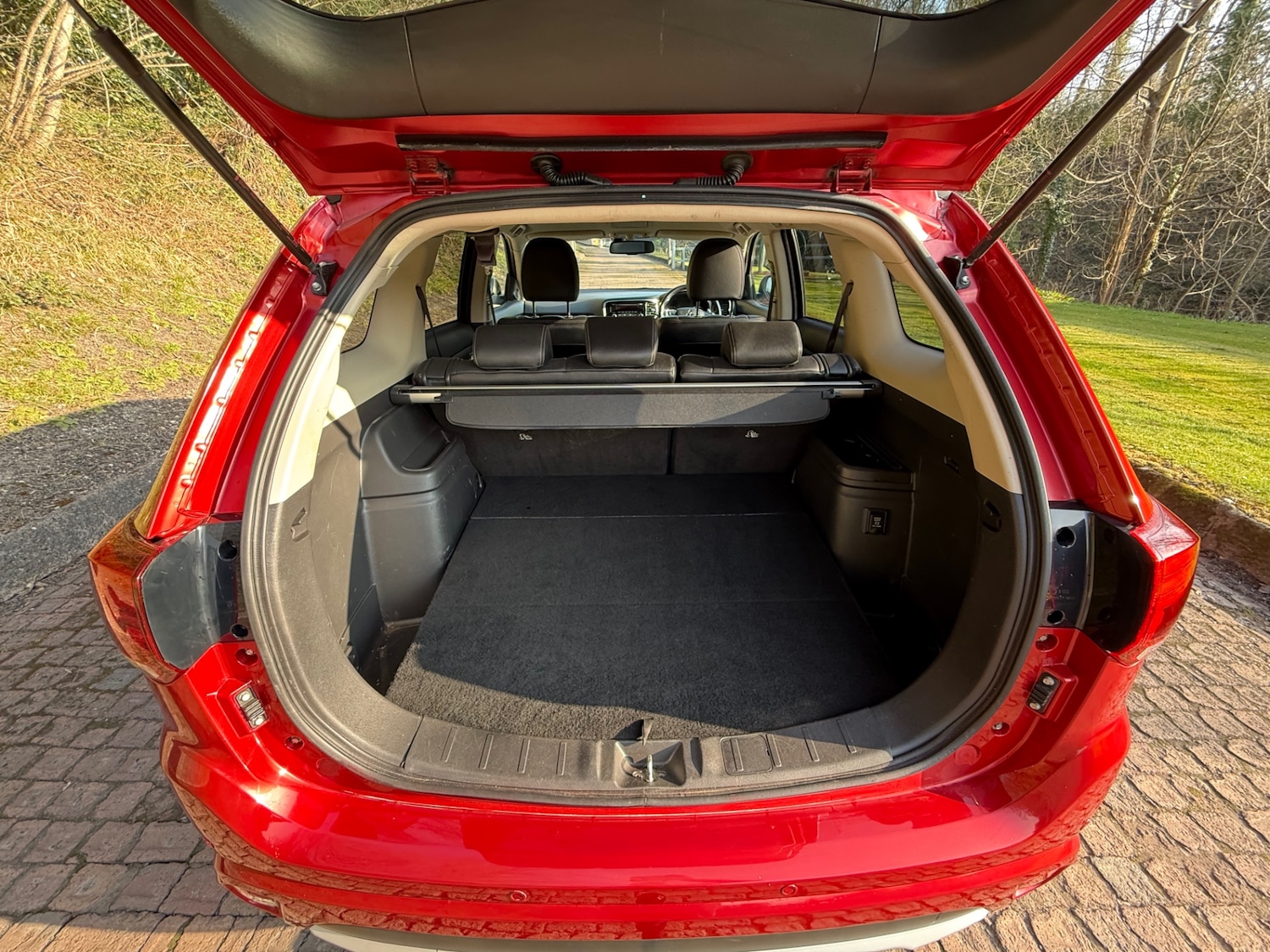 Used Mitsubishi Outlander 2015 for sale - 77966258: Photo 27