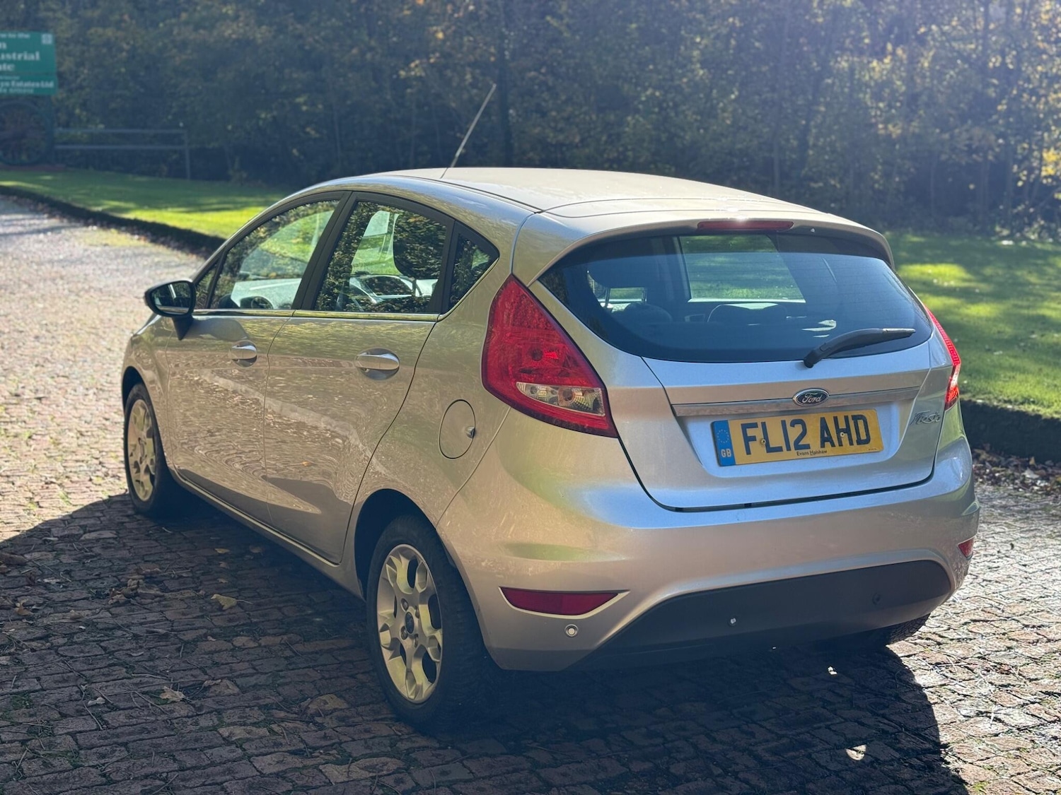 Used Ford Fiesta 2012 for sale - 76377632: Photo 4
