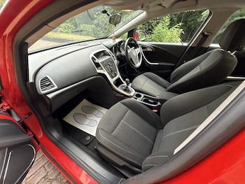 Used Vauxhall Astra 2012 for sale - 79228520: Photo