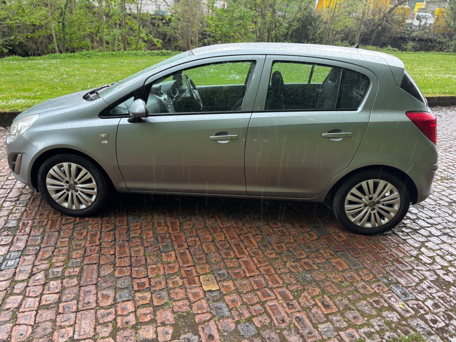Used Vauxhall Corsa 2011 for sale - 76585233: Photo 6