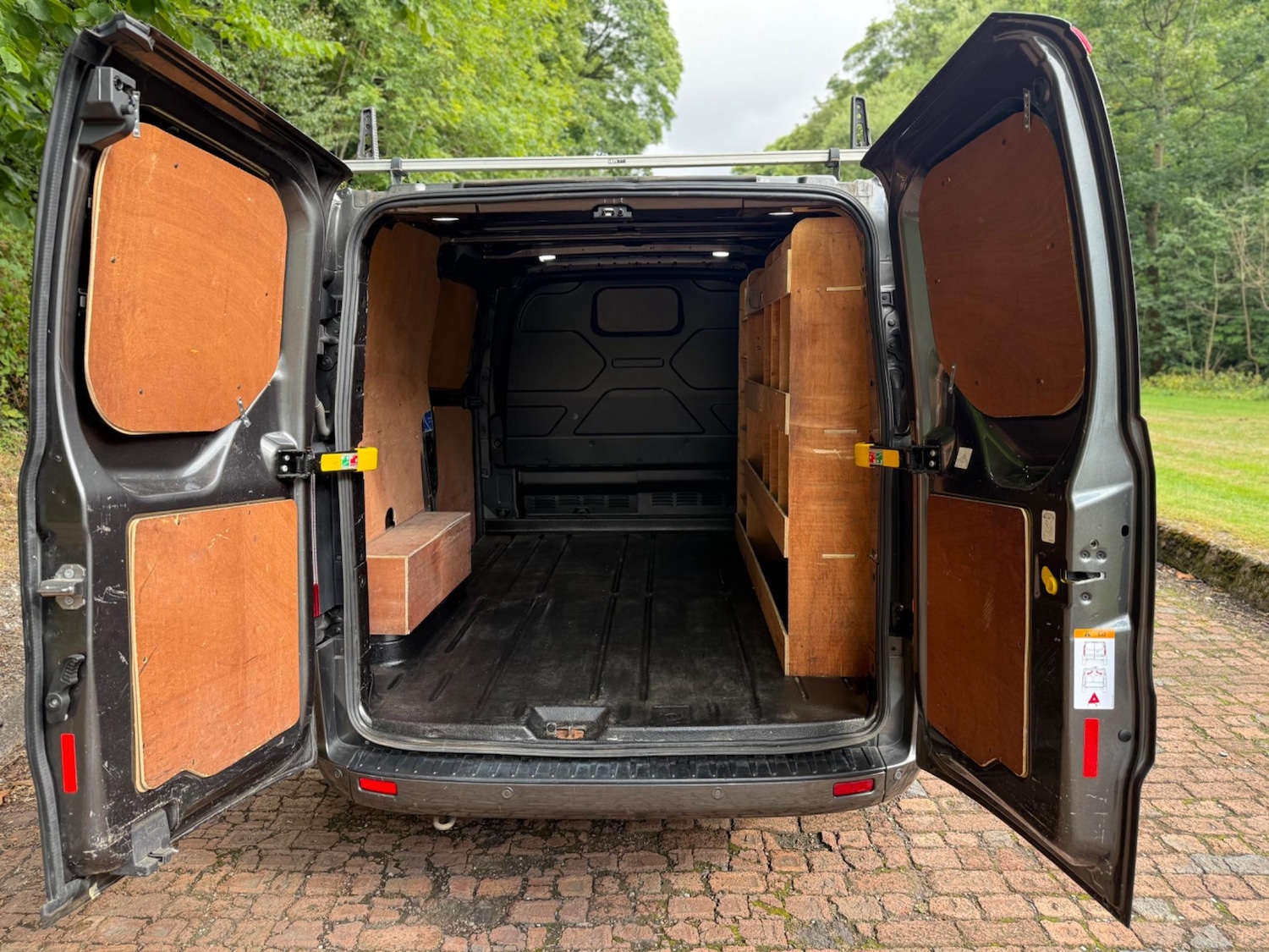 Used Ford Transit Custom for sale - 77315150: Photo 41