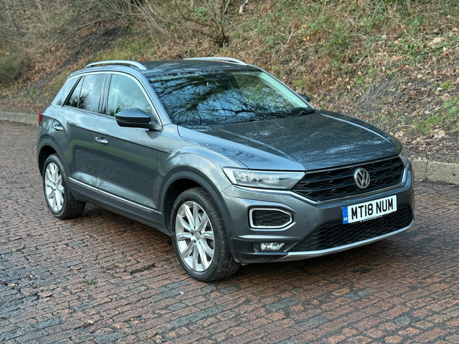 Used Volkswagen T-Roc 2018 for sale - 77015764: Photo 2