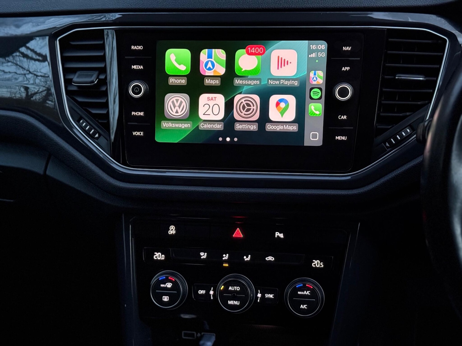 Used Volkswagen T-Roc 2018 for sale - 77015764: Photo 32