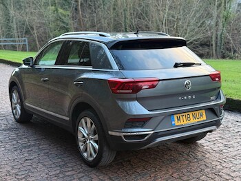 Used Volkswagen T-Roc 2018 for sale - 77015764: Photo