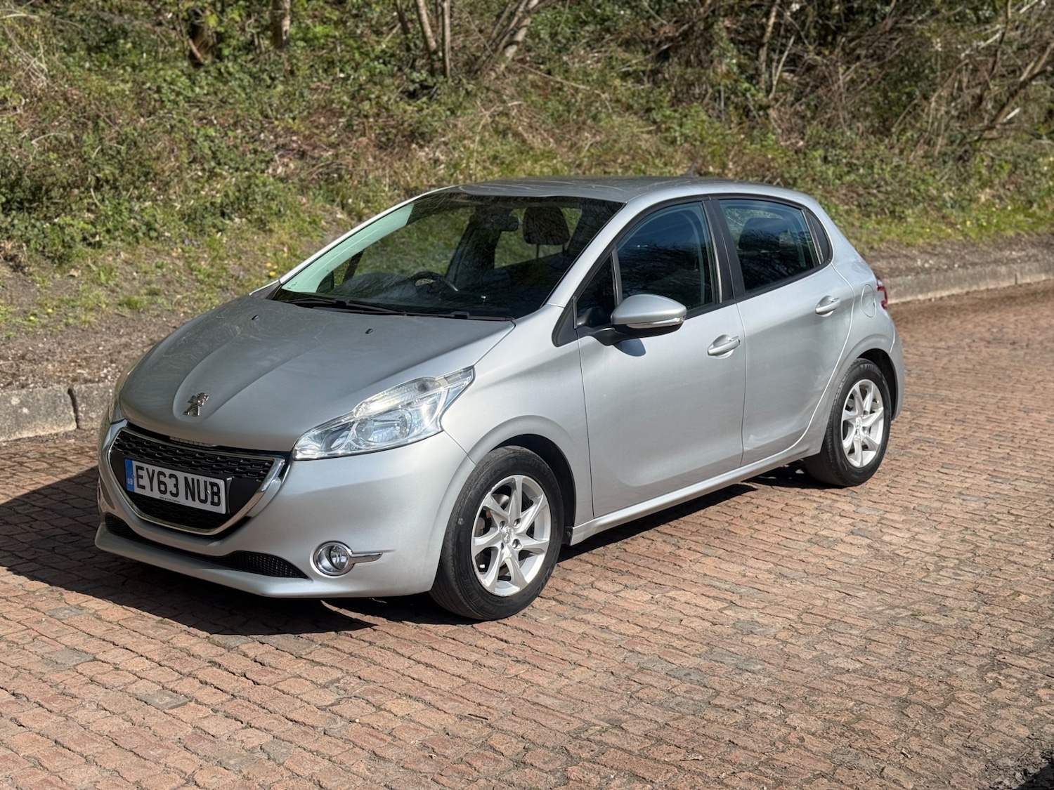Used Peugeot 208 2013 for sale - 78145017: Photo 12