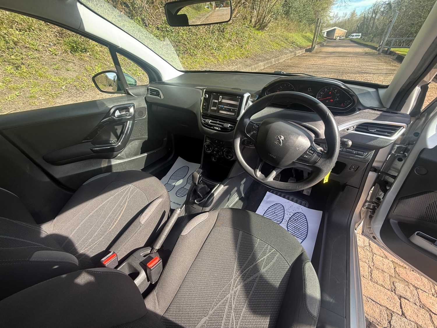 Used Peugeot 208 2013 for sale - 78145017: Photo 16