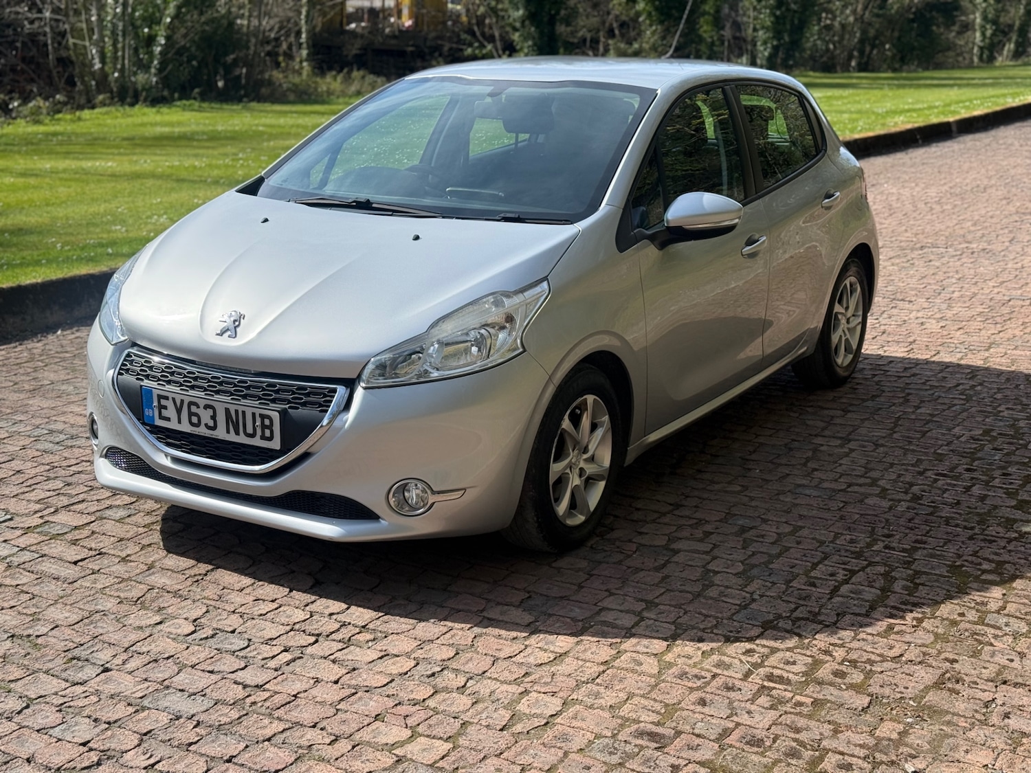 Used Peugeot 208 2013 for sale - 78145017: Photo 3