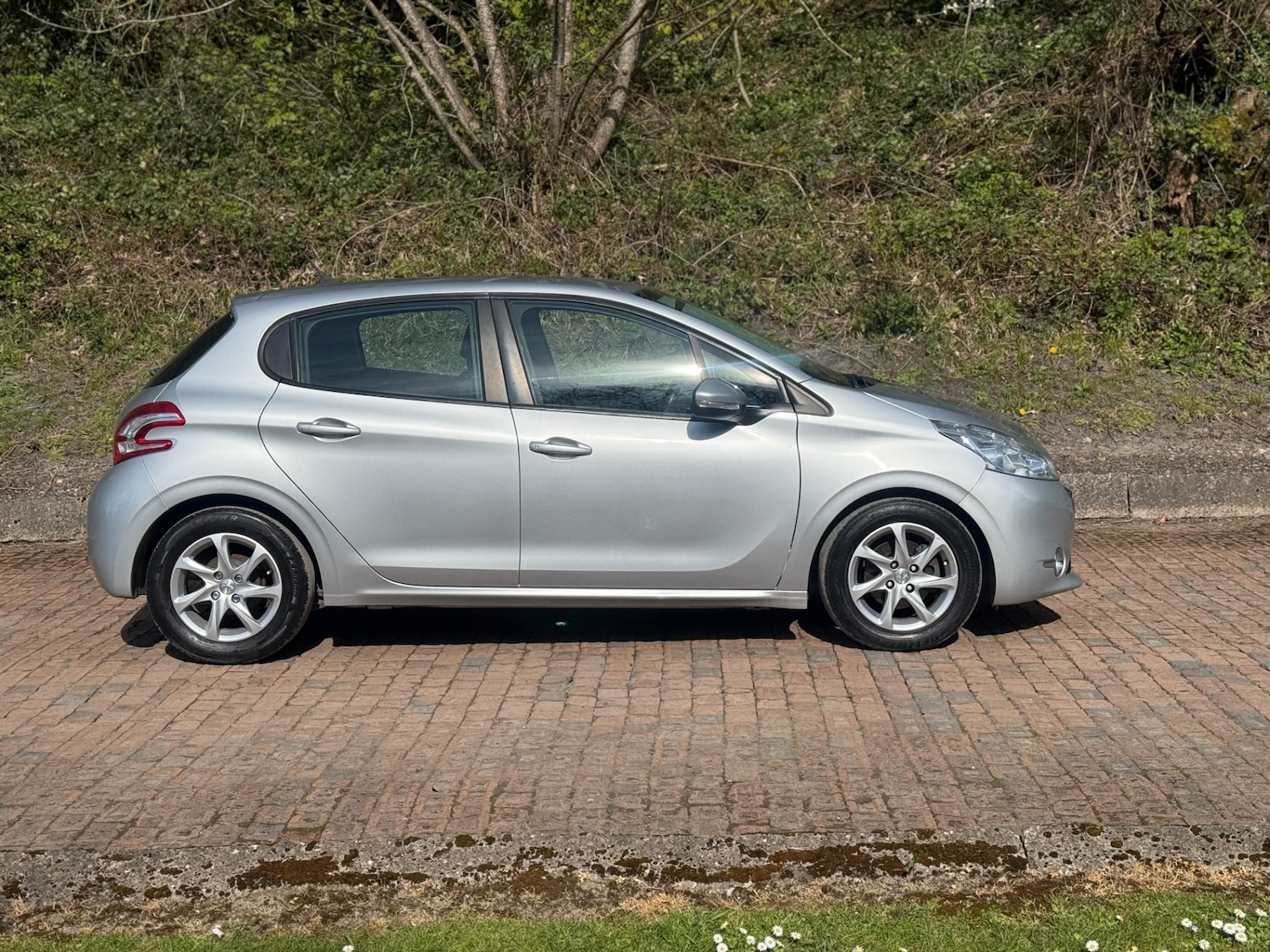 Used Peugeot 208 2013 for sale - 78145017: Photo 5