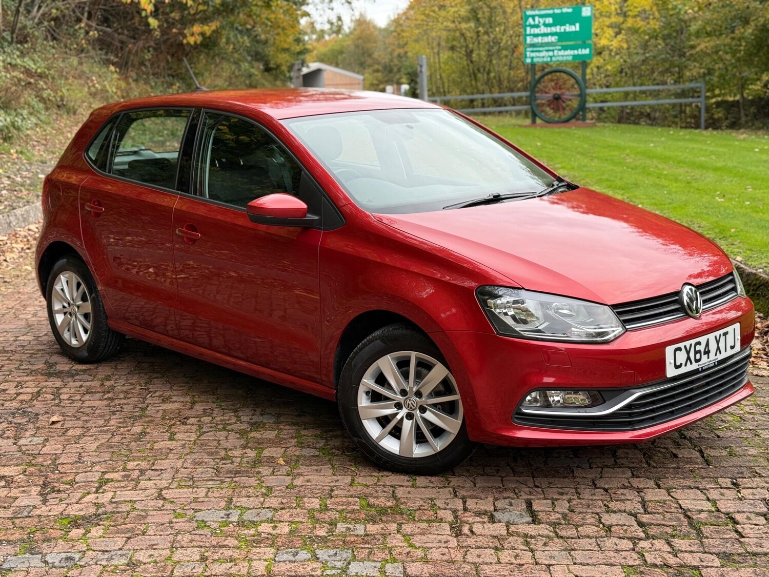Used Volkswagen Polo 2014 for sale - 76348985: Photo 6
