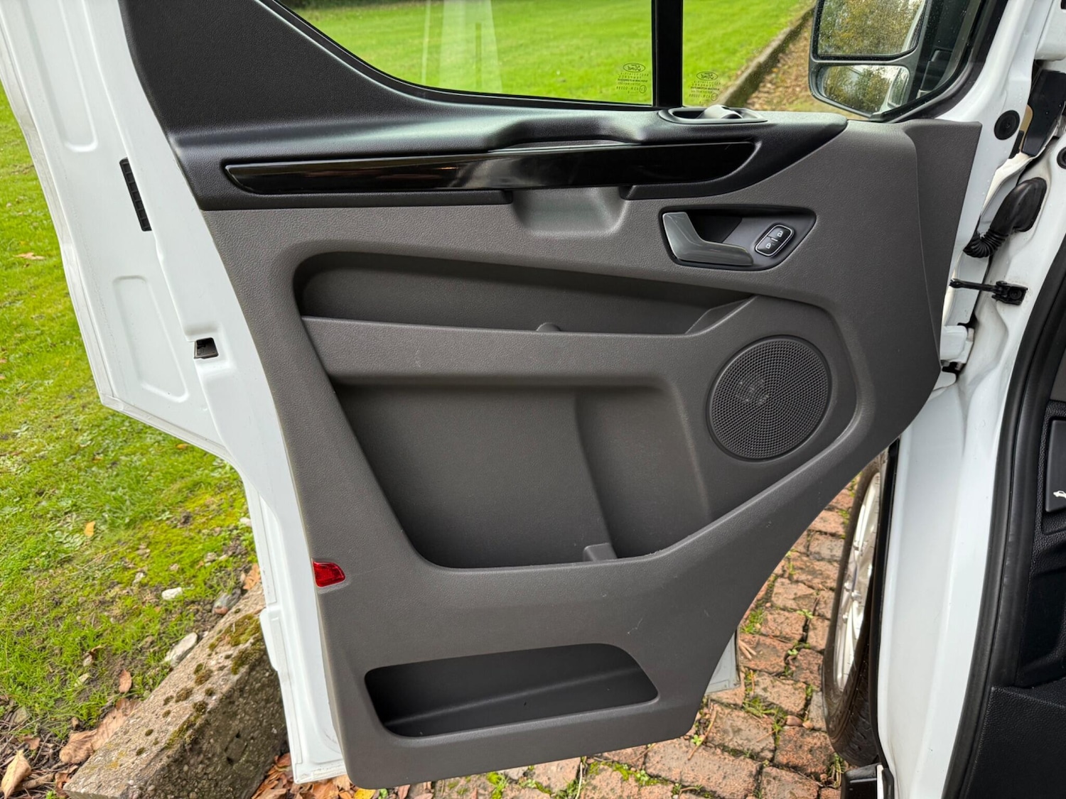 Used Ford Transit Custom for sale - 76995435: Photo 38