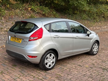 Used Ford Fiesta 2009 for sale - 76584620: Photo