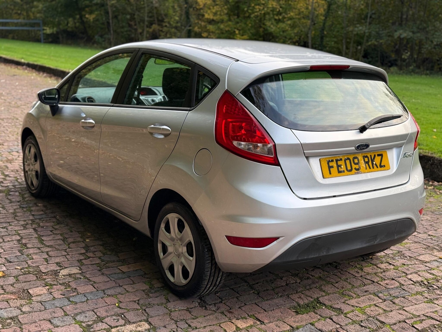 Used Ford Fiesta 2009 for sale - 76584620: Photo 8