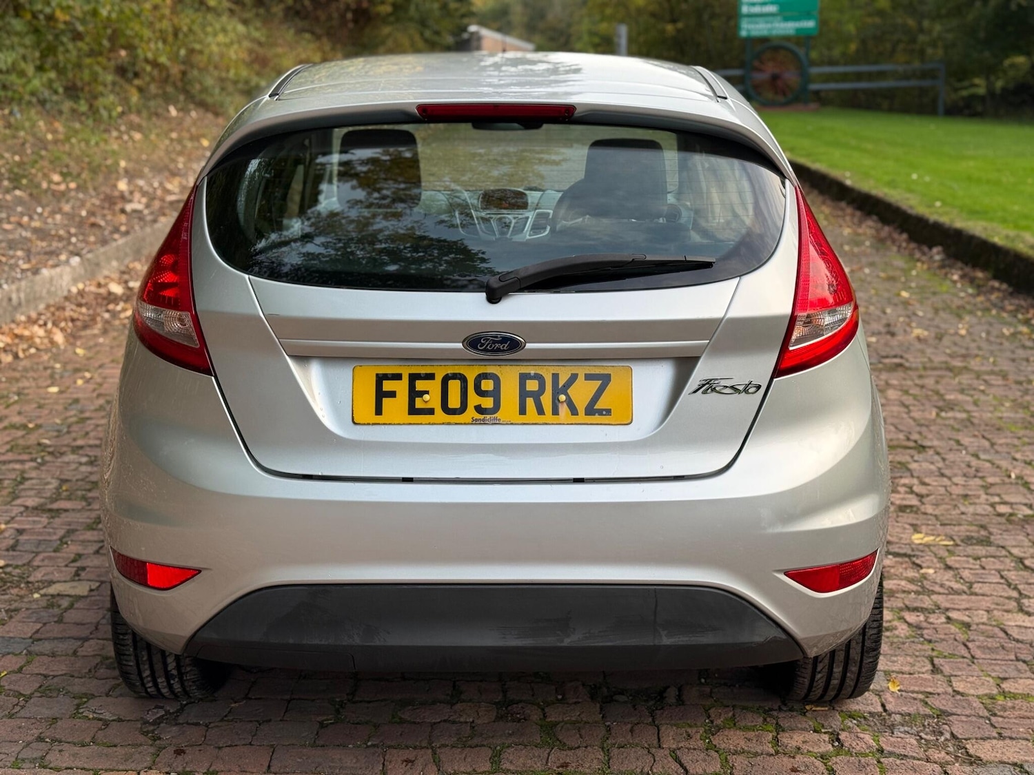 Used Ford Fiesta 2009 for sale - 76584620: Photo 9