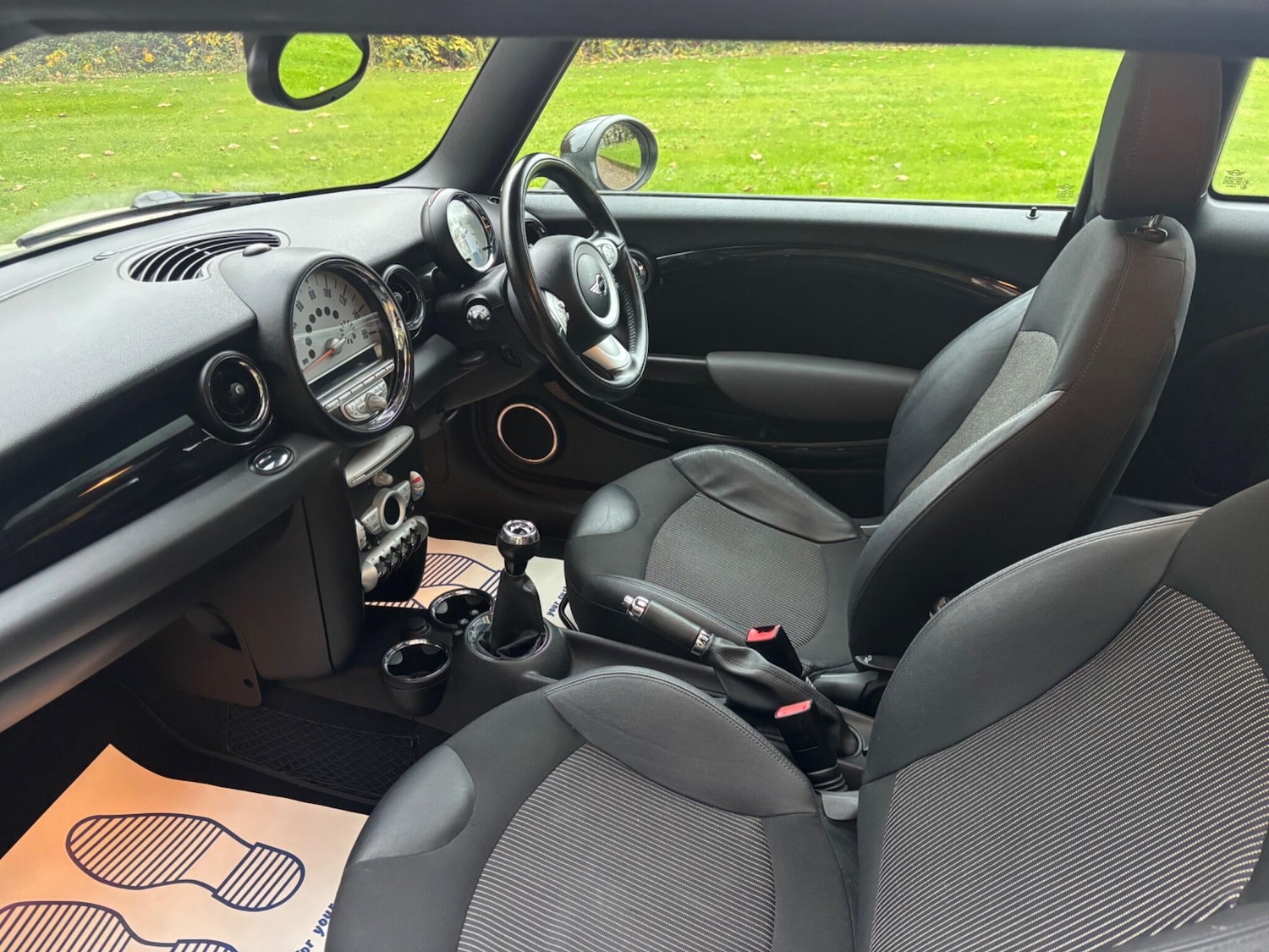 Used MINI Hatch 2010 for sale - 76584502: Photo 4