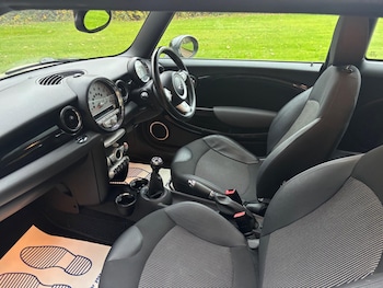 Used MINI Hatch 2010 for sale - 76584502: Photo