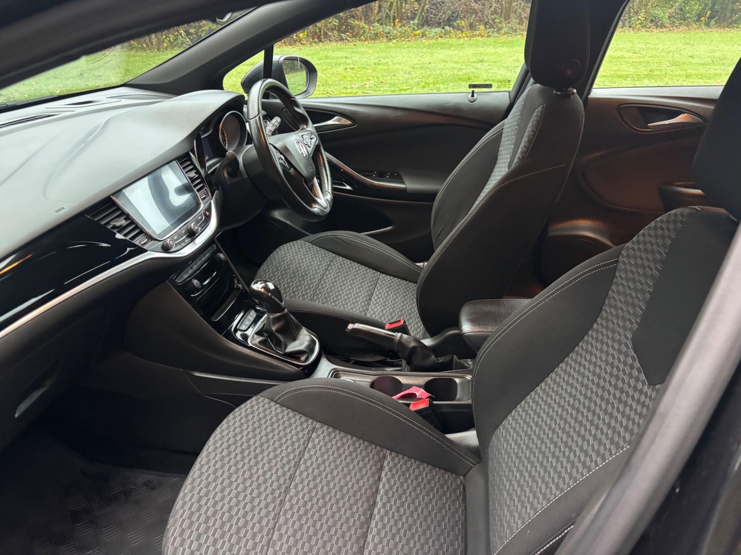 Used Vauxhall Astra 2016 for sale - 76715045: Photo 4