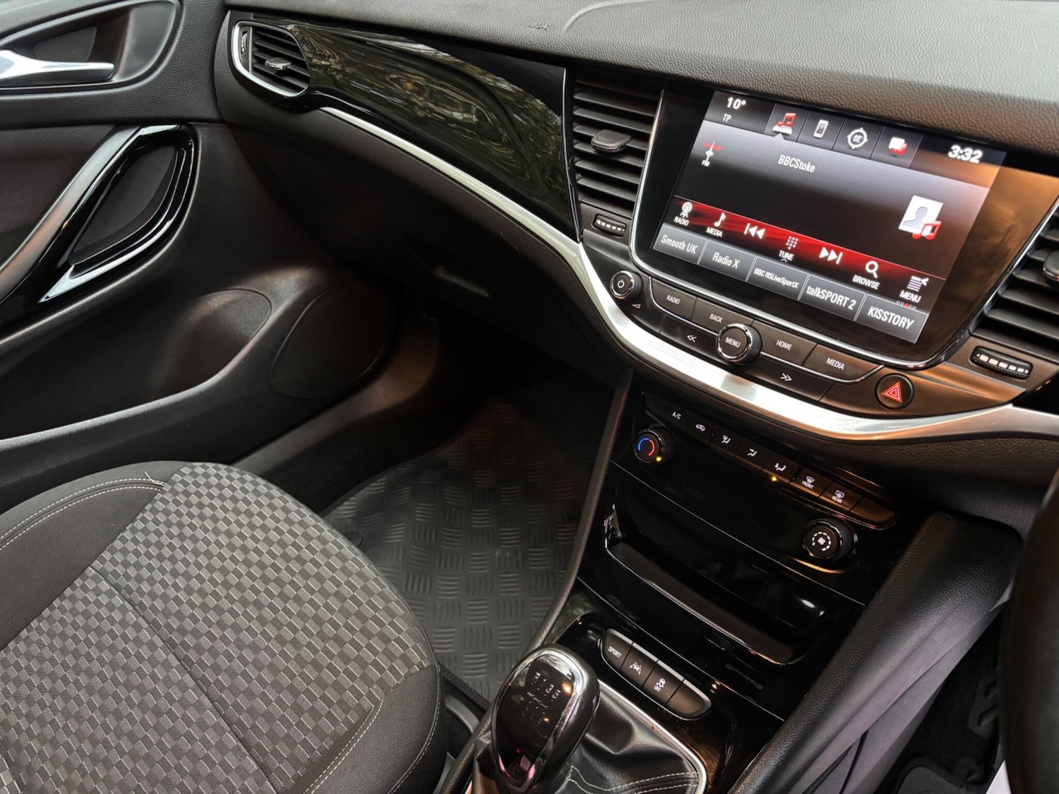 Used Vauxhall Astra 2016 for sale - 76715045: Photo 6