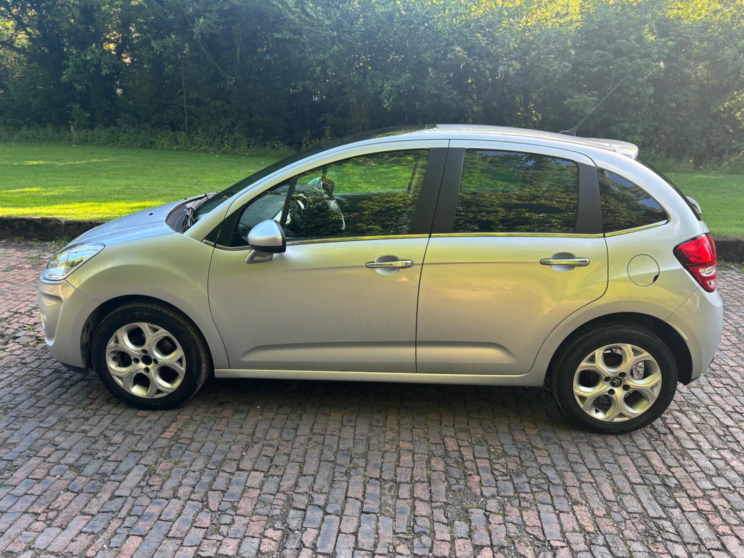 Used Citroen C3 2011 for sale - 76742387: Photo 8