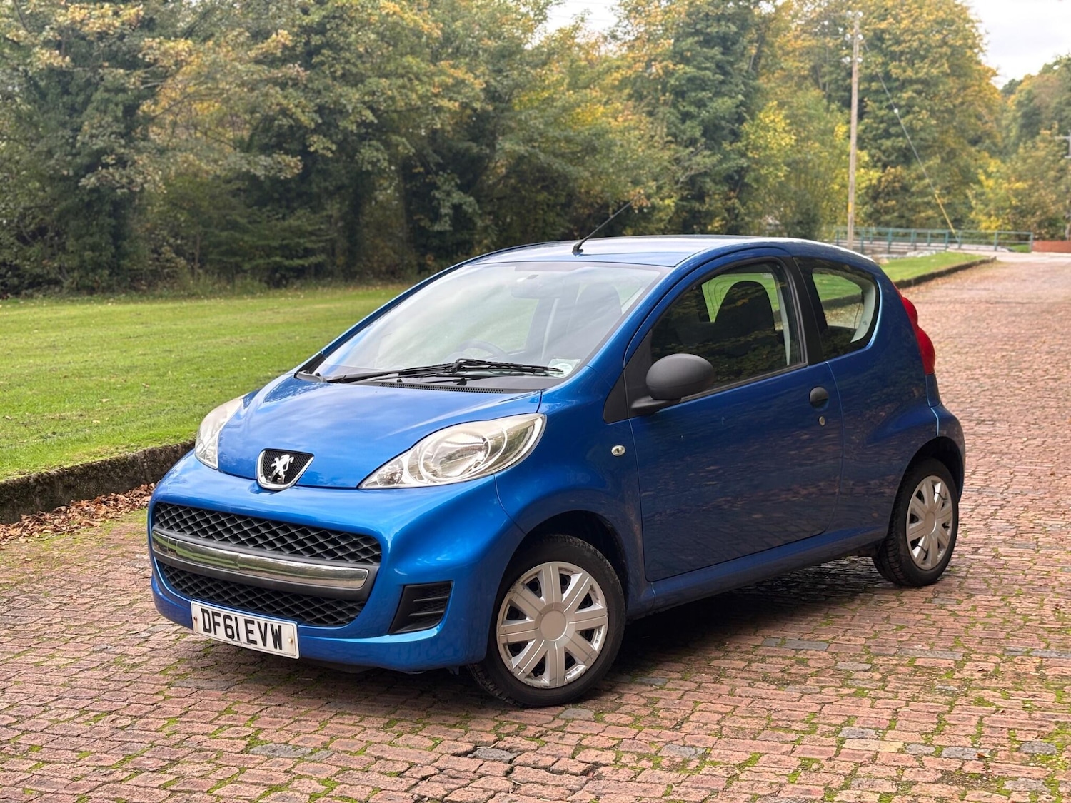 Used Peugeot 107 2012 for sale - 76307882: Photo 11