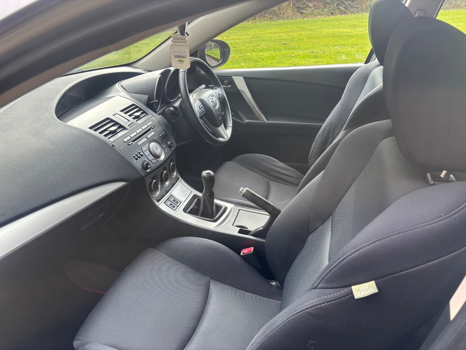 Used Mazda Mazda3 2011 for sale - 77851684: Photo 2