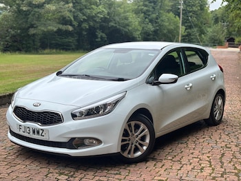 2013 (13) - 1.6 CRDi EcoDynamics 2 Euro 5 (s/s) 5dr
