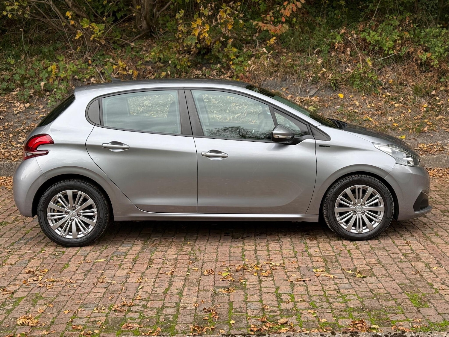 Used Peugeot 208 2019 for sale - 76314331: Photo 15