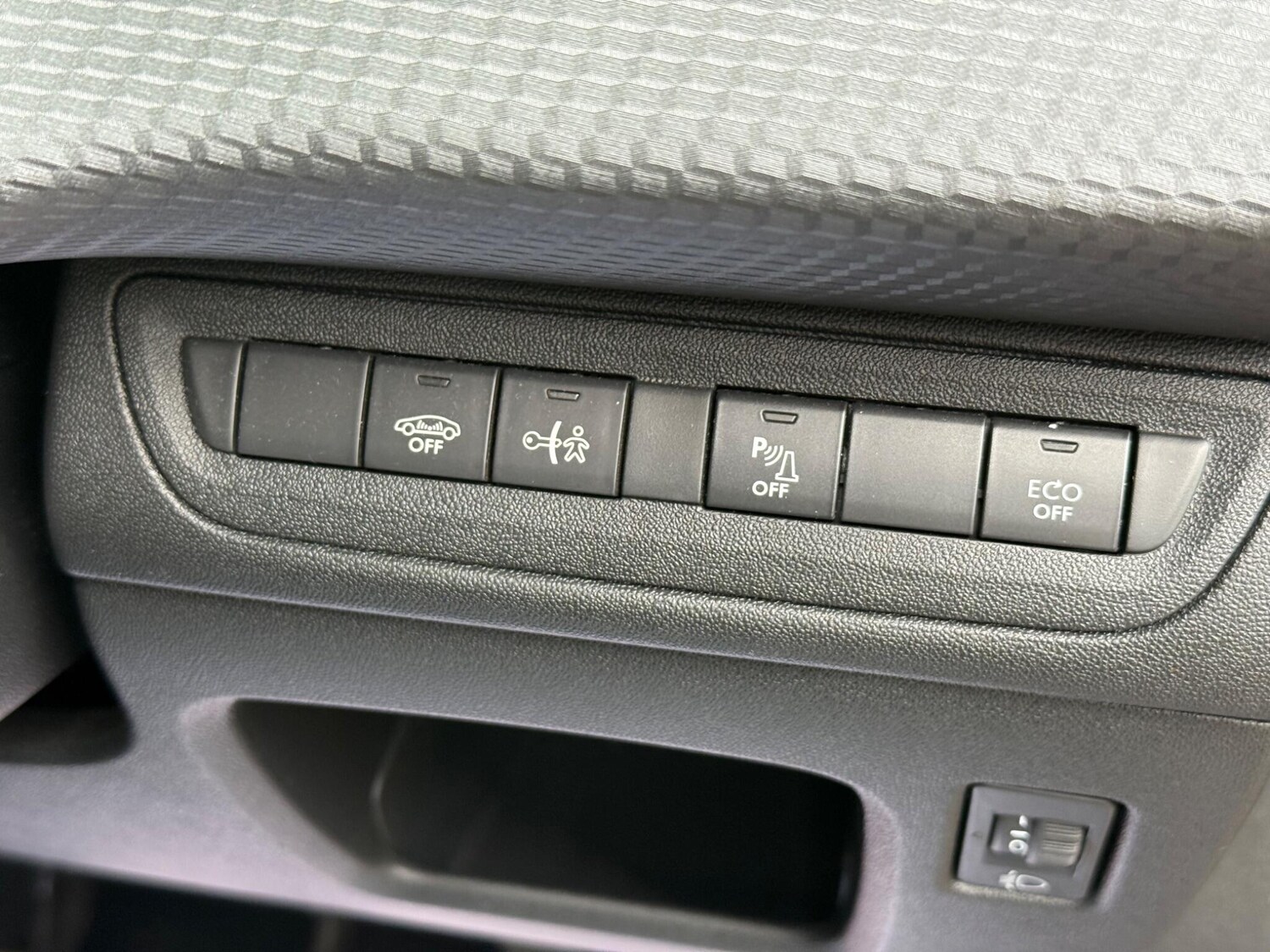 Used Peugeot 208 2019 for sale - 76314331: Photo 28