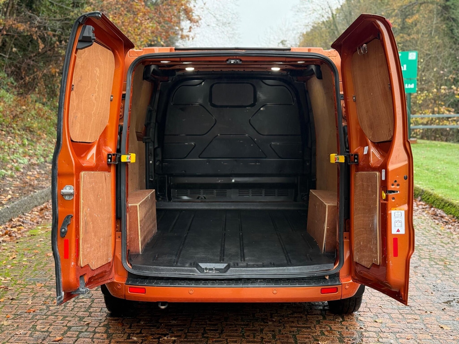 Used Ford Transit Custom 2020 for sale - 76993092: Photo 30