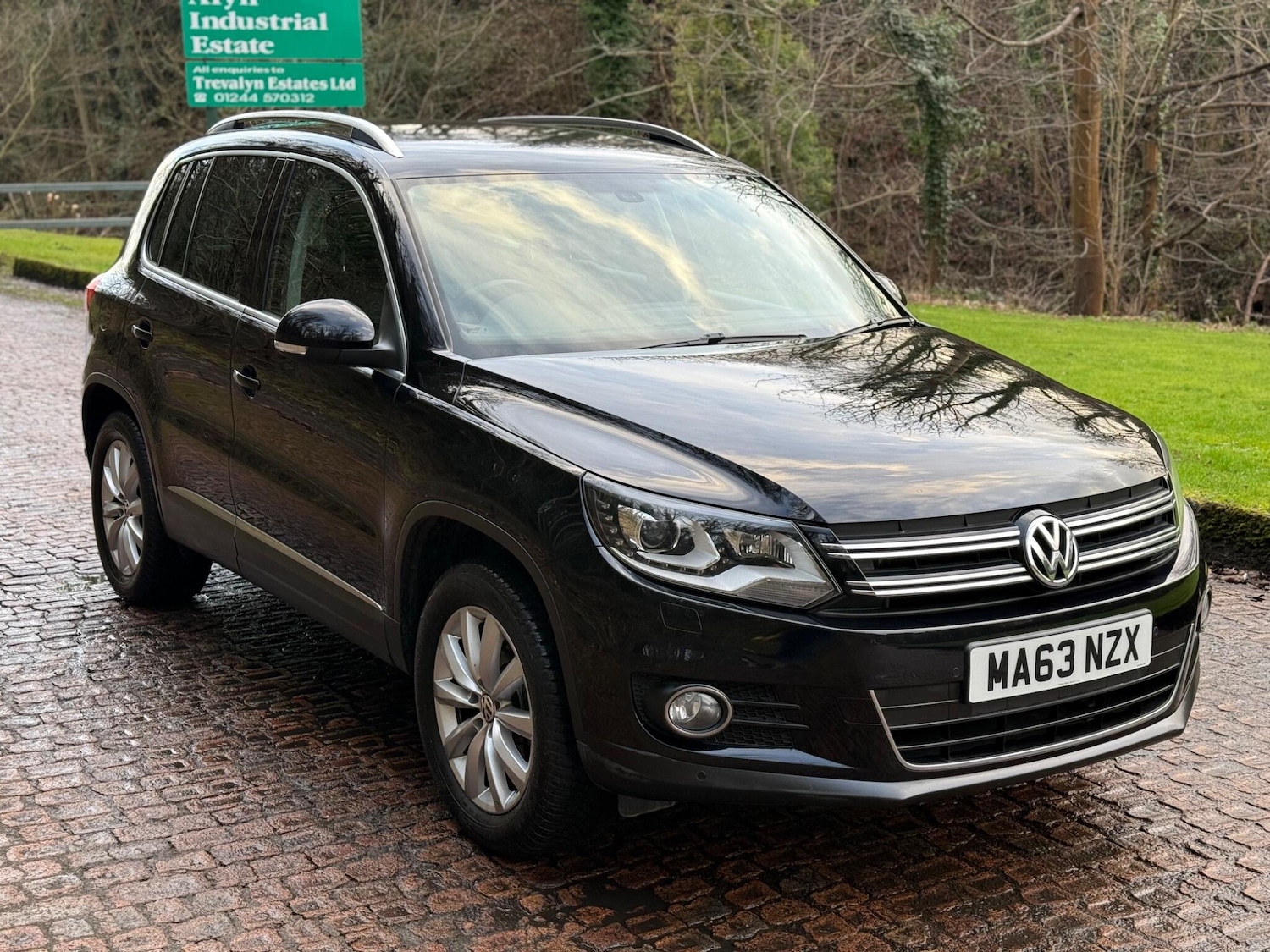 Used Volkswagen Tiguan 2013 for sale - 77344413: Photo 2