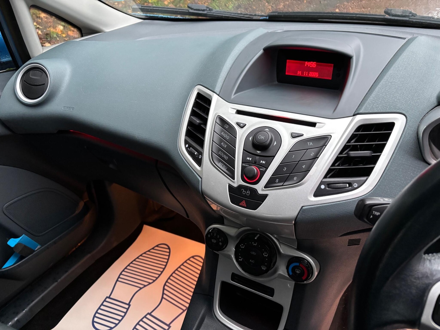 Used Ford Fiesta 2010 for sale - 76584826: Photo 10