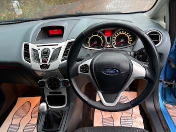 Used Ford Fiesta 2010 for sale - 76584826: Photo