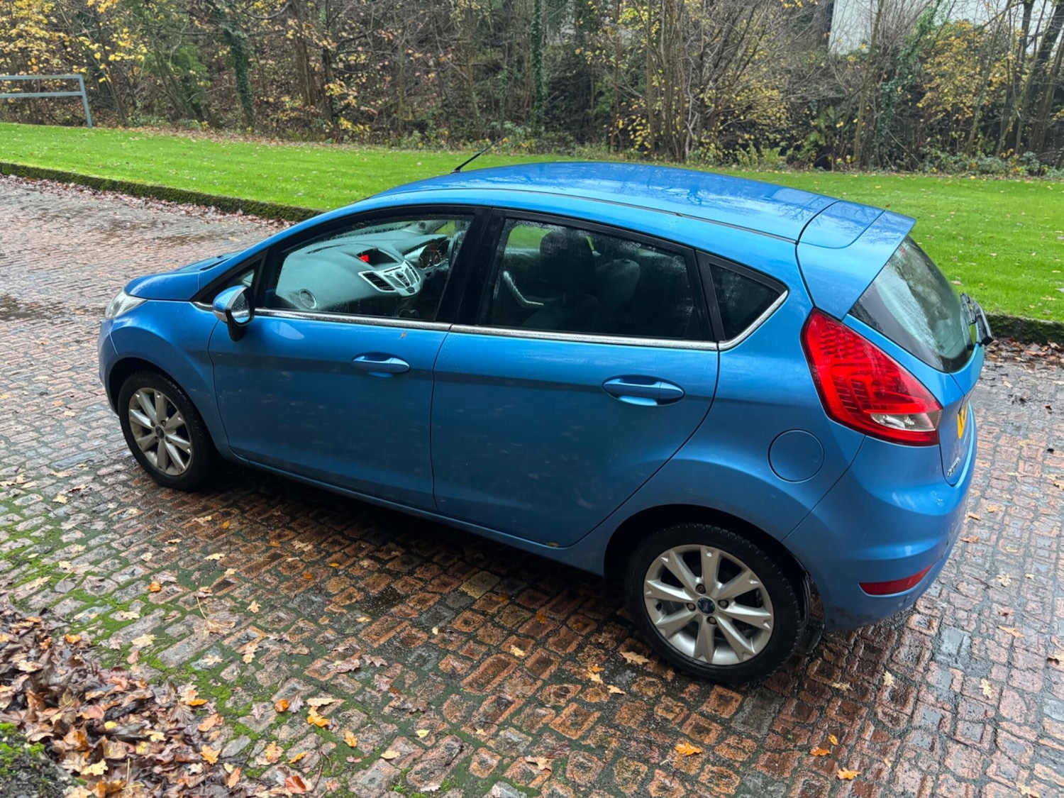 Used Ford Fiesta 2010 for sale - 76584826: Photo 5