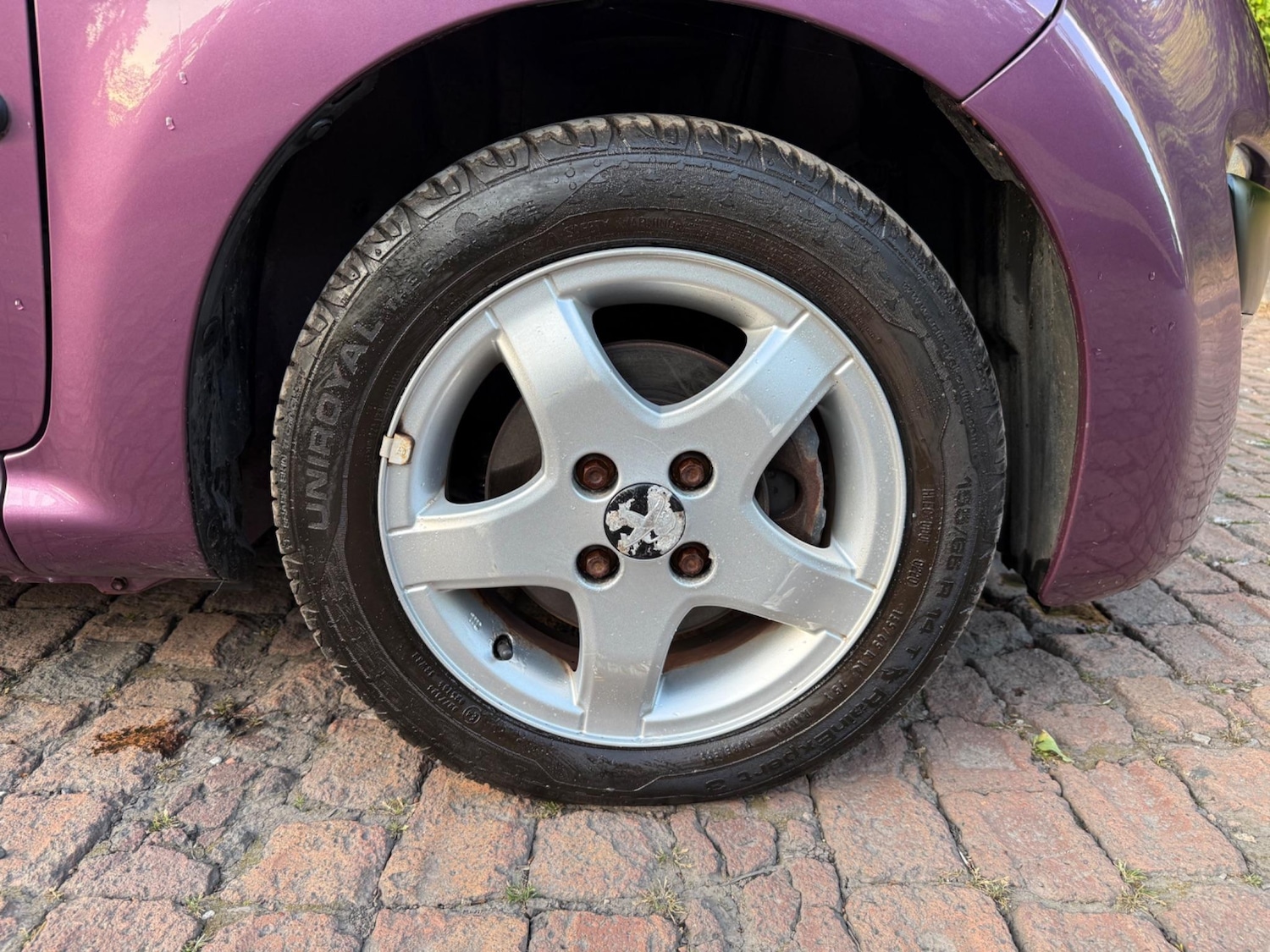 Vehicle 28
