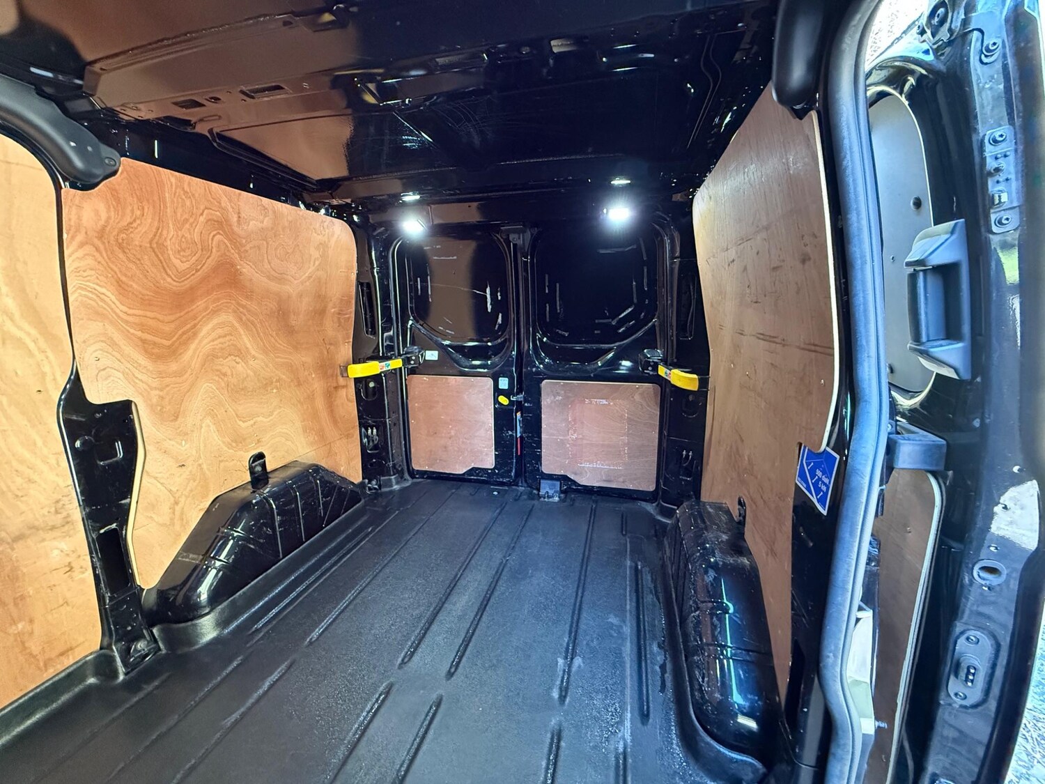 Used Ford Transit Custom 2020 for sale - 76991225: Photo 31