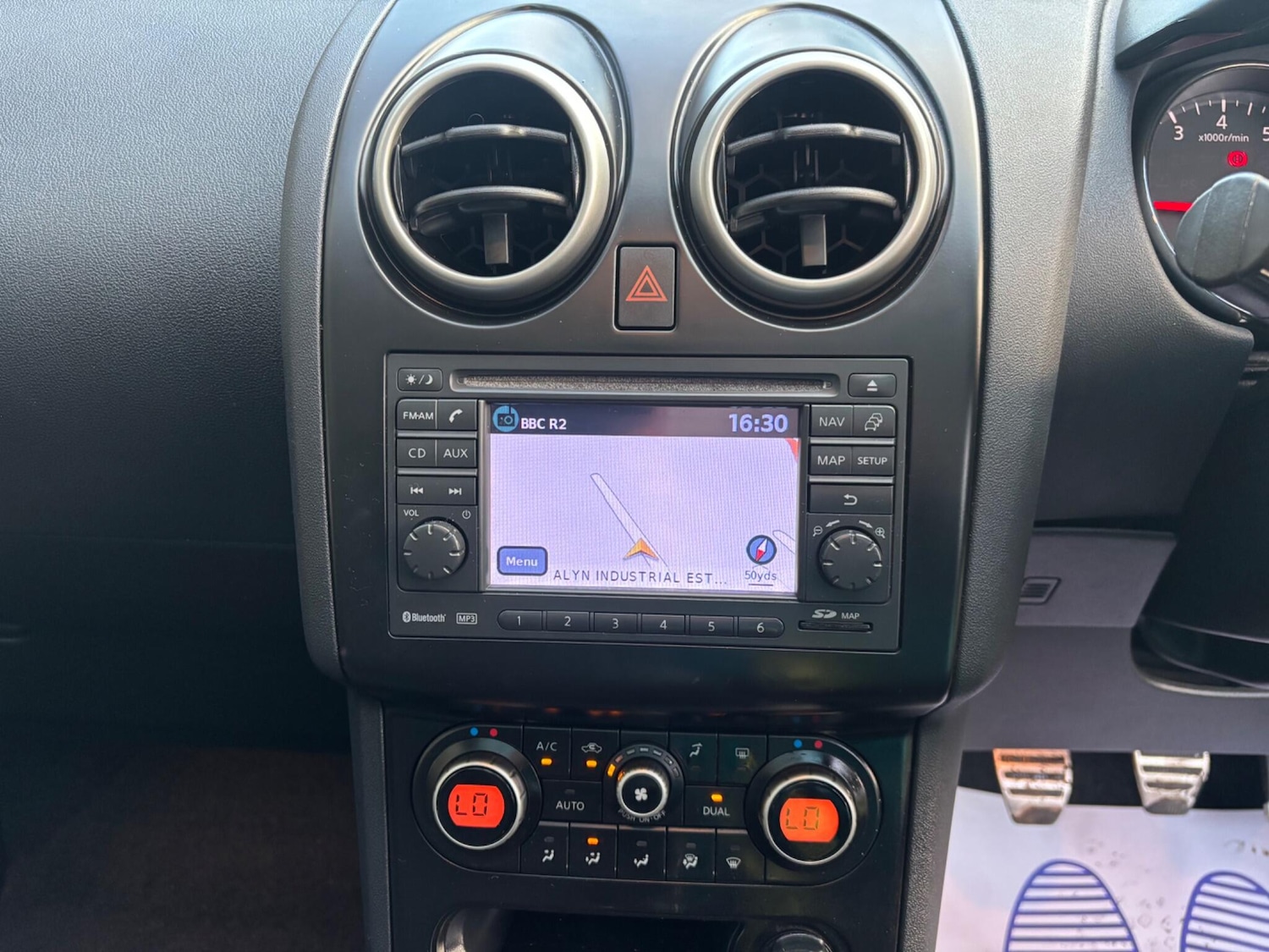 Used Nissan Qashqai 2010 for sale - 77559331: Photo 9