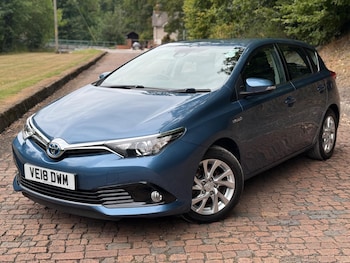 2018 (18) - 1.8 VVT-h Icon CVT Euro 6 (s/s) 5dr