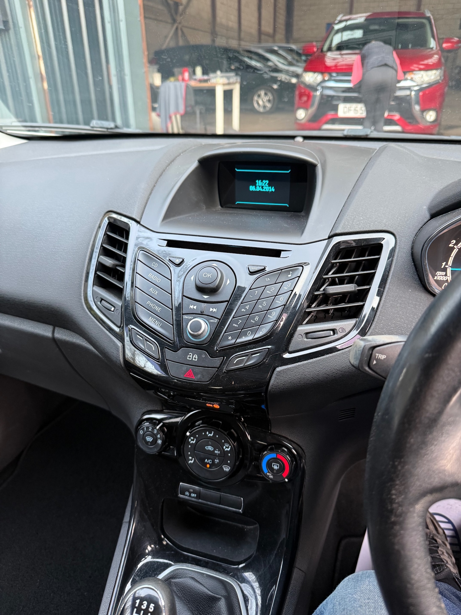 Used Ford Fiesta 2014 for sale - 77962369: Photo 27