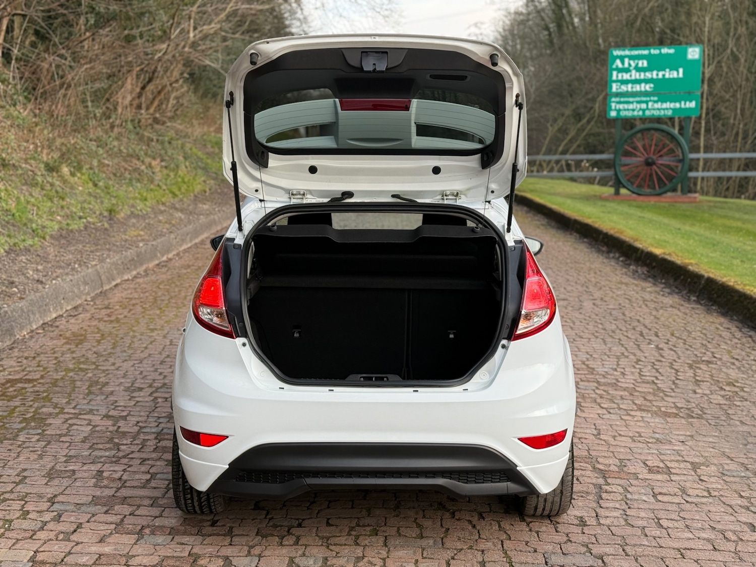 Used Ford Fiesta 2014 for sale - 77962369: Photo 7