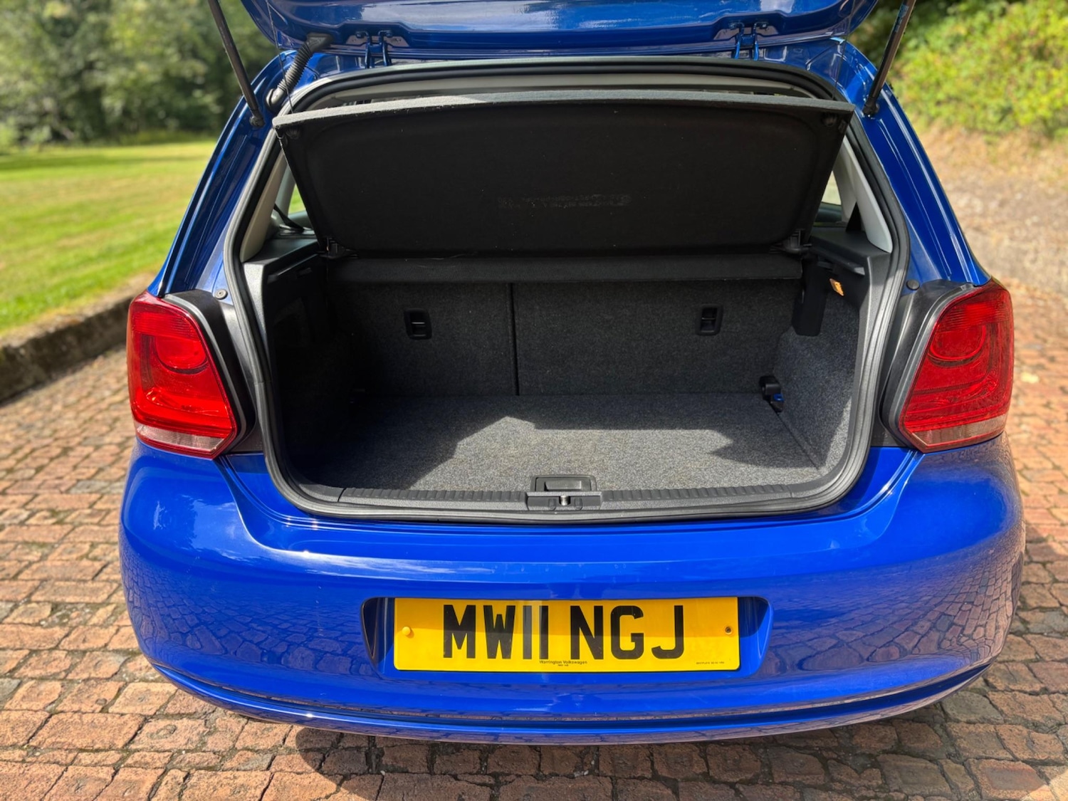 Used Volkswagen Polo 2011 for sale - 76585418: Photo 12