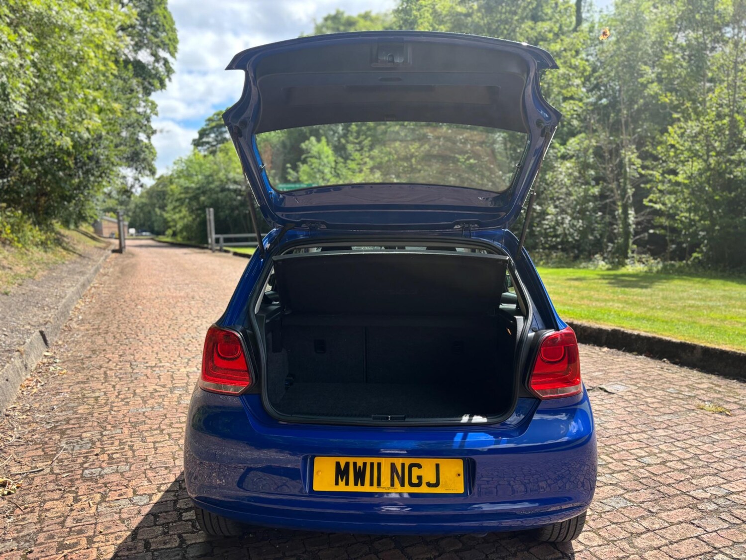 Used Volkswagen Polo 2011 for sale - 76585418: Photo 16